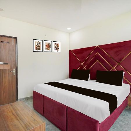 Hotel O Indirapuram Grand Ghaziabad Exterior foto